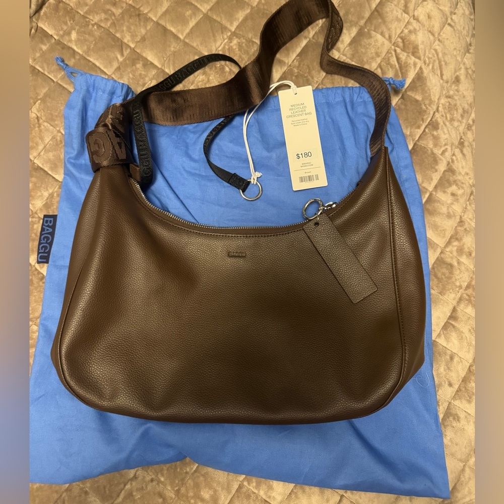 BAGGU Brown Leather Medium Crescent Bag
